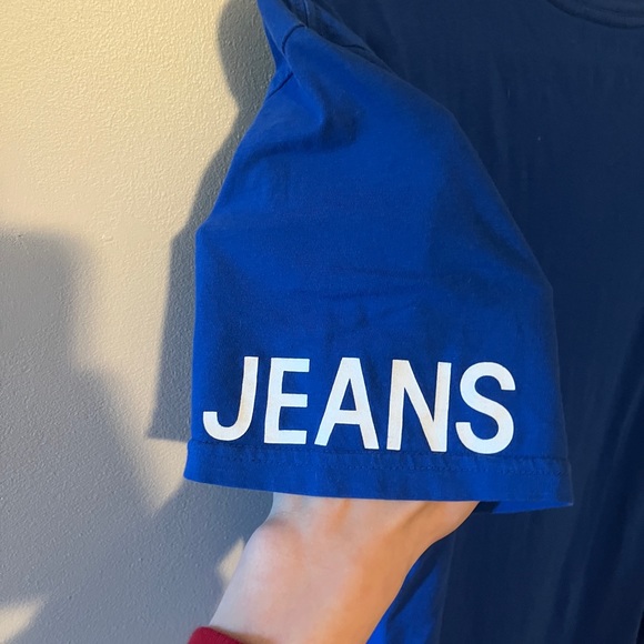 Large Calvin Klein Logo print Tee - Picture 3 of 4